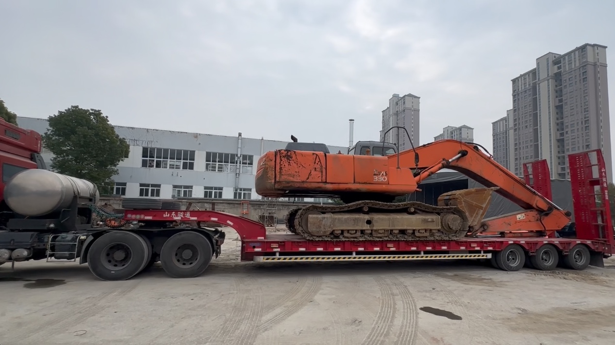 hitachi zx330