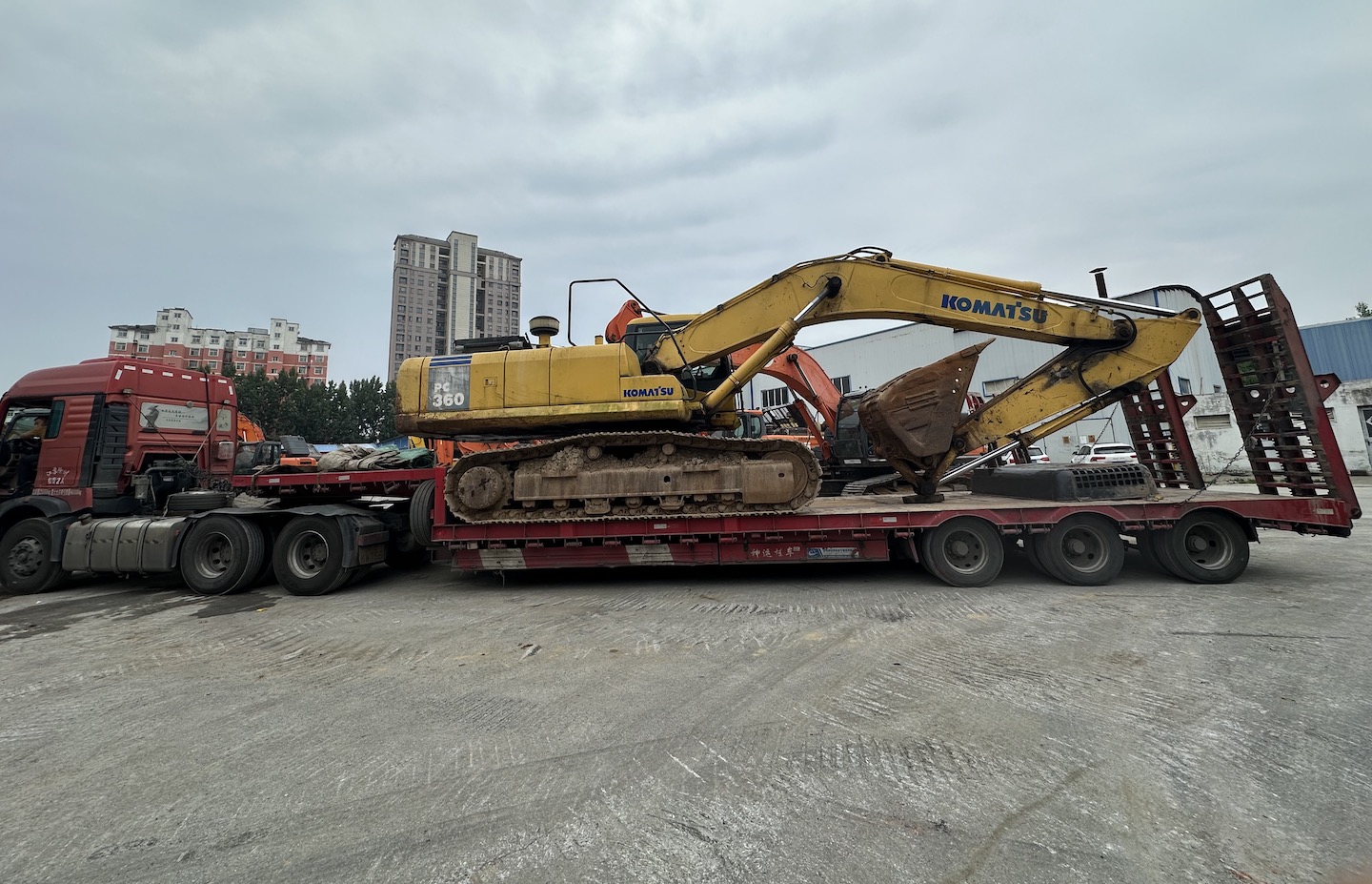 Komatsu PC360