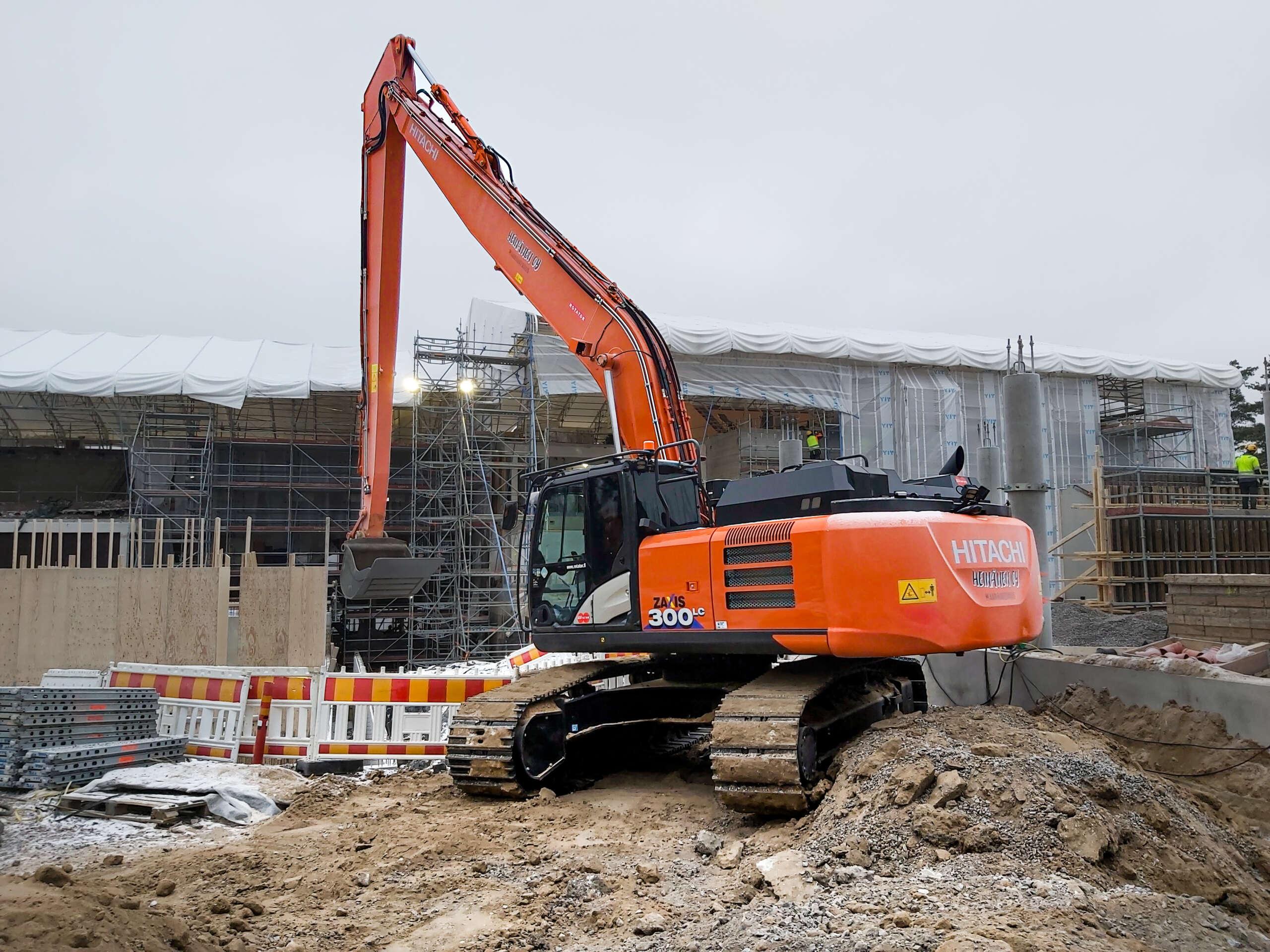 used Hitachi ZX300-5A