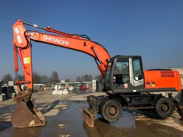 used Hitachi ZX210W-3