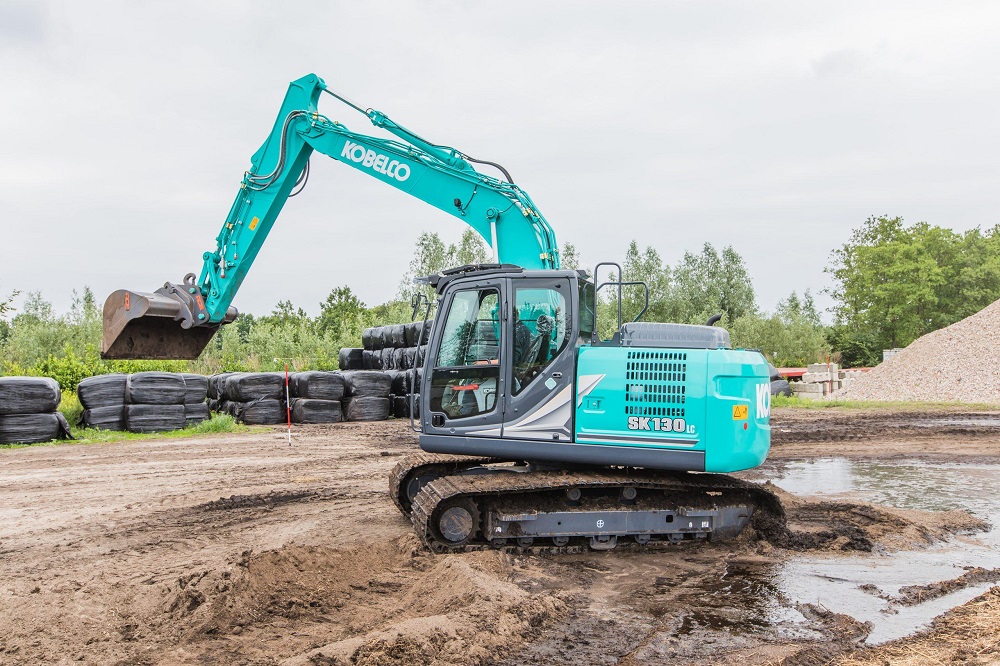used KOBELCO SK130LC-11