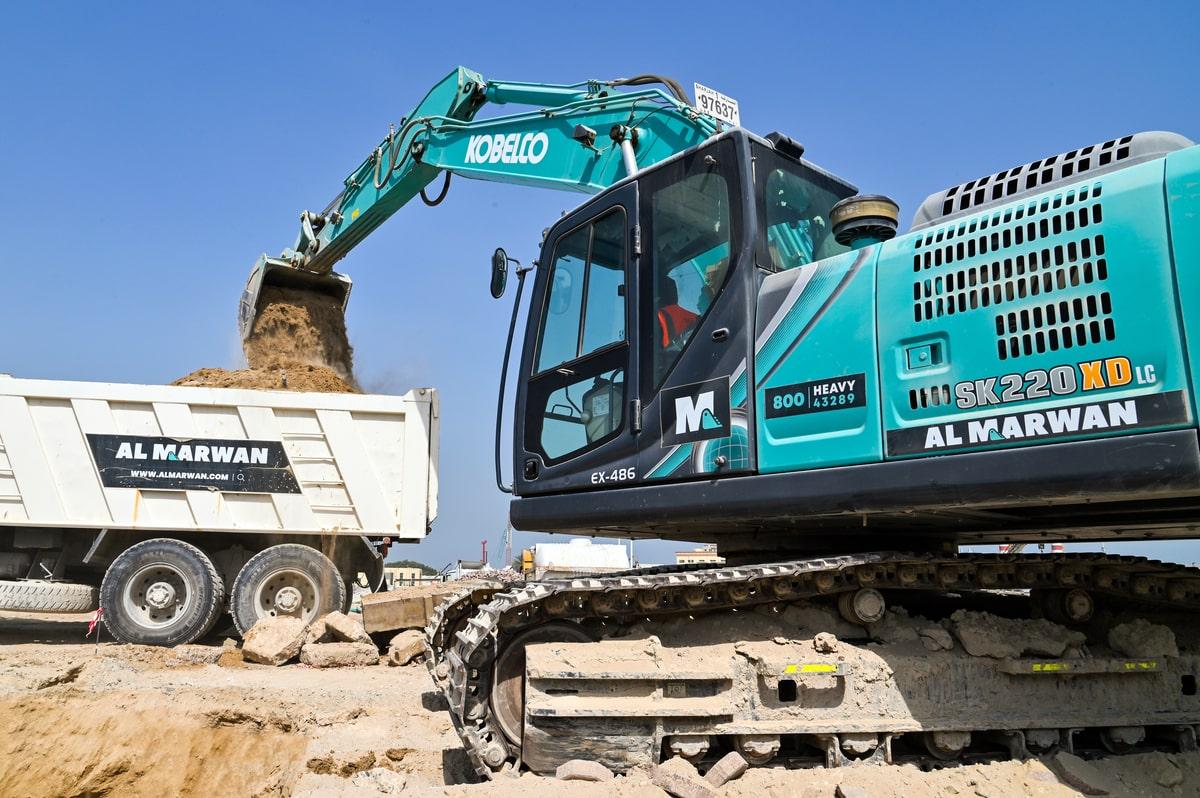used KOBELCO  SK220LC-11