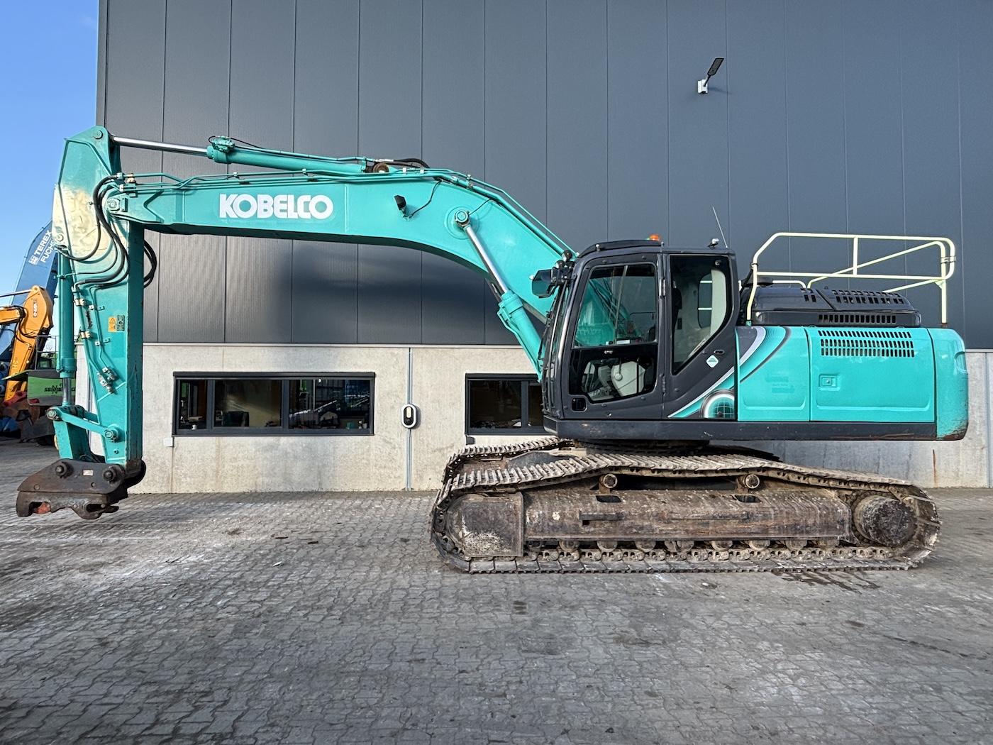 used KOBELCO SK300LC-8