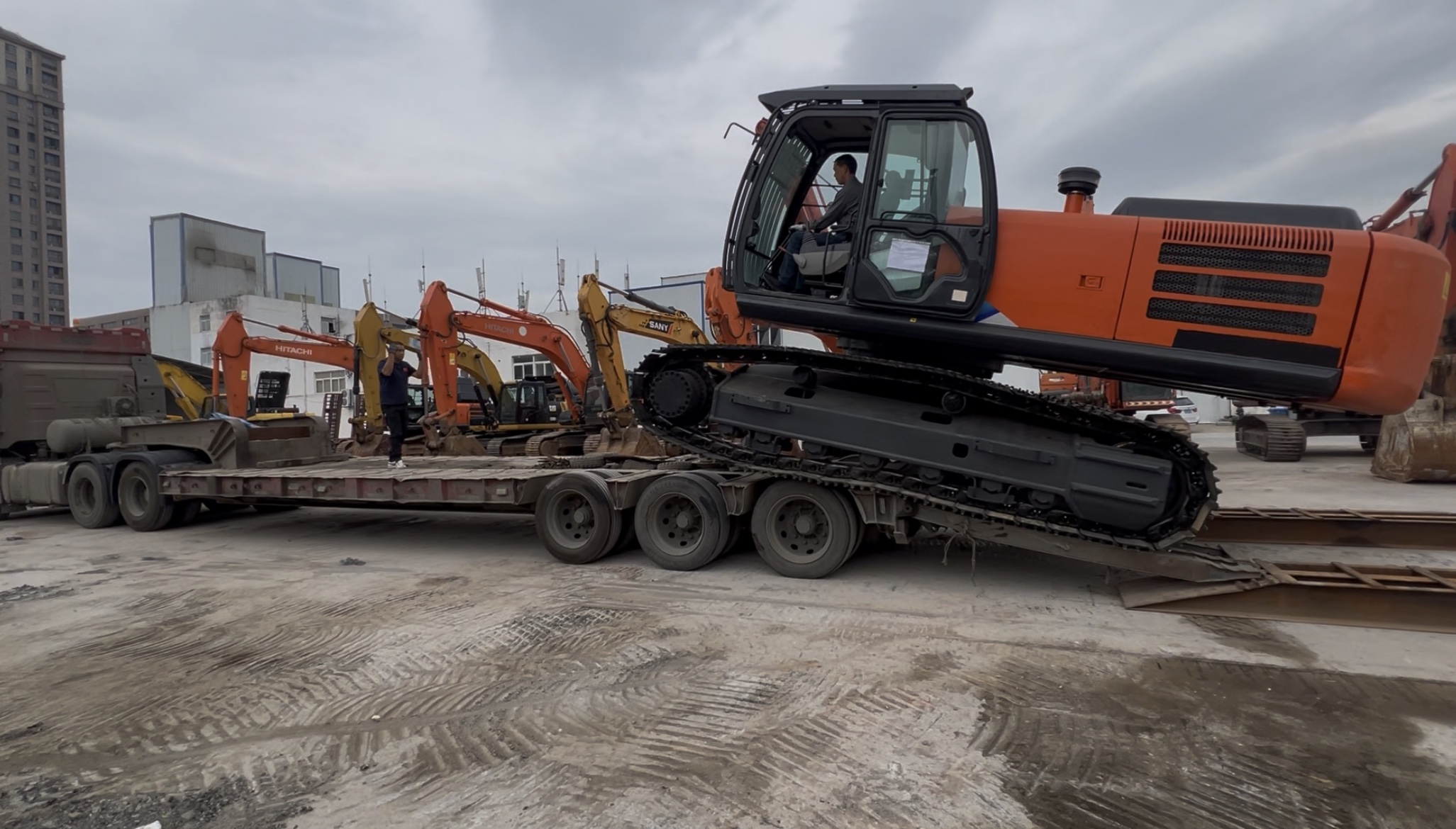 Joncee excavator